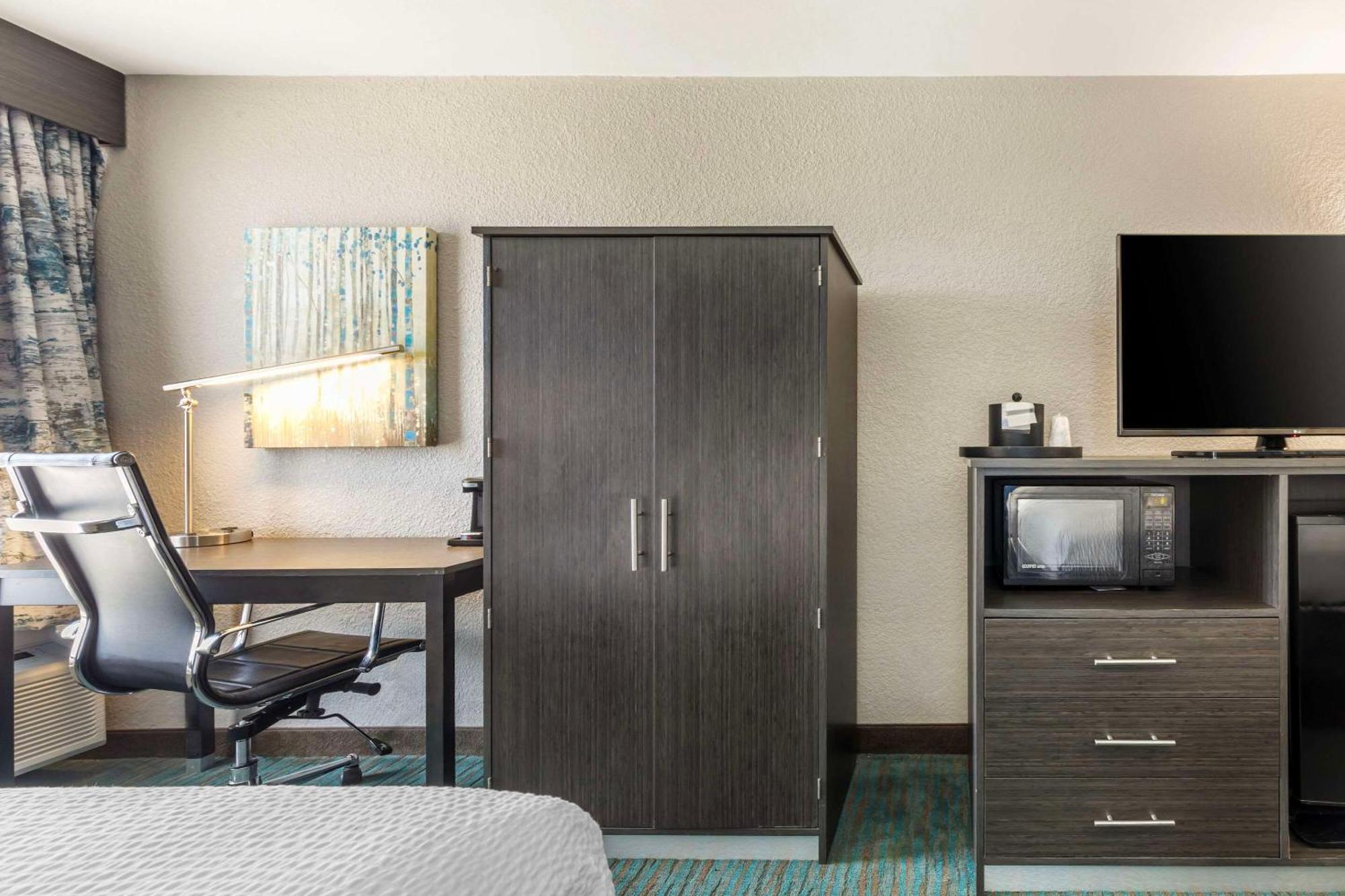 Comfort Inn Dallas North Love Field Airport Exterior foto