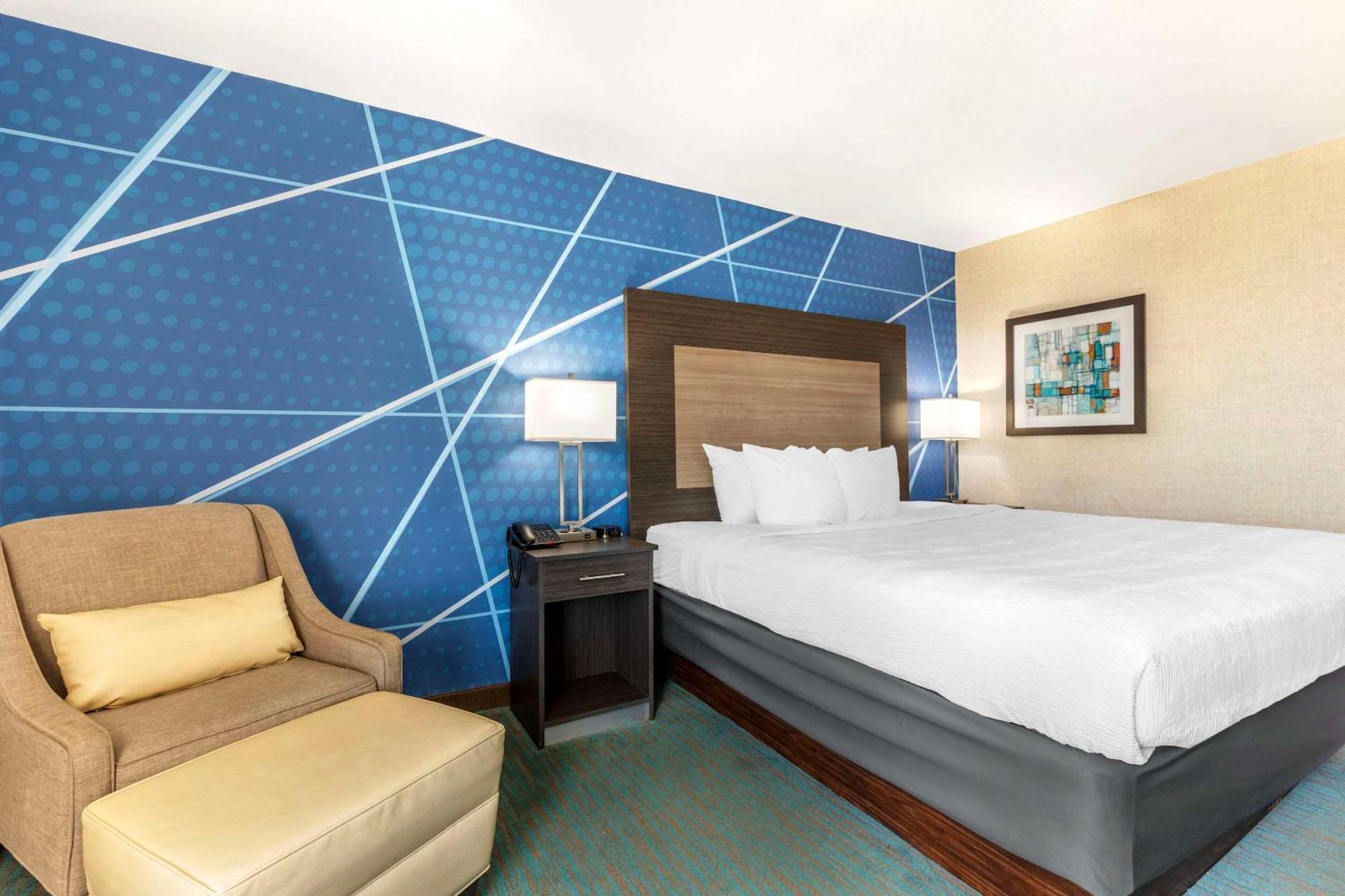 Comfort Inn Dallas North Love Field Airport Exterior foto
